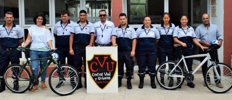 Presentaron la Guardia Urbana Comunal de Andino con diez agentes