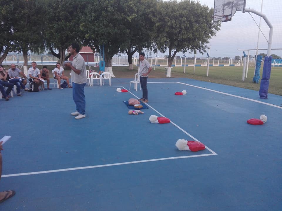 Díaz: Bomberos desarrollaron una jornada de RCP y primeros auxilios