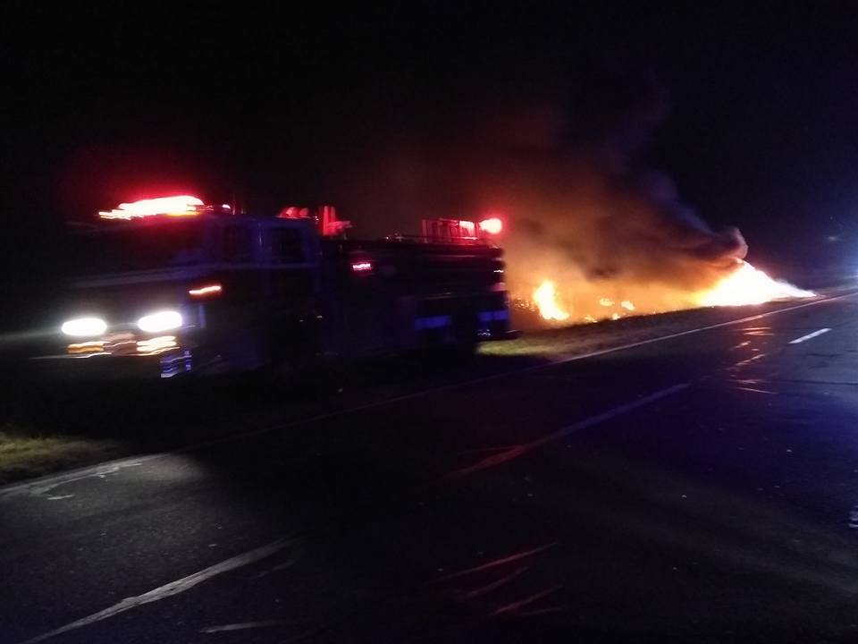 Un auto se incendio por completo en la región sobre ruta 11