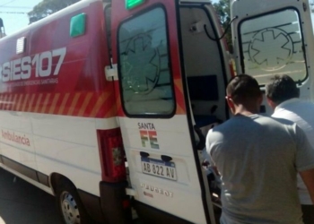 Una joven de Gaboto internada tras chocar con un camión