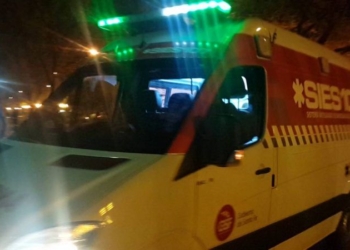 Le pegaron un tiro en una pierna para robarle la moto