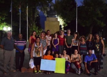 Andino: caravana, cine y mateada por el Día de la Mujer