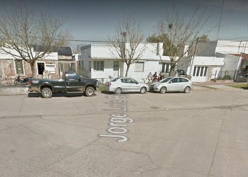 San Genaro: joven lesionada tras un choque entre un auto y una moto