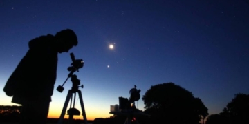Llega a Clarke el exitoso ciclo de observación astronómica