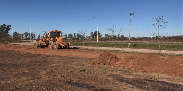 Comenzó la primera etapa de la construcción de la nueva escuela en Oliveros