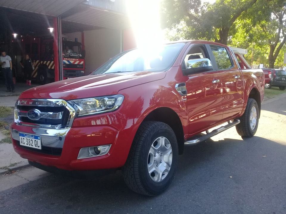 El cuartel de bomberos de Salto Grande adquirió una camioneta