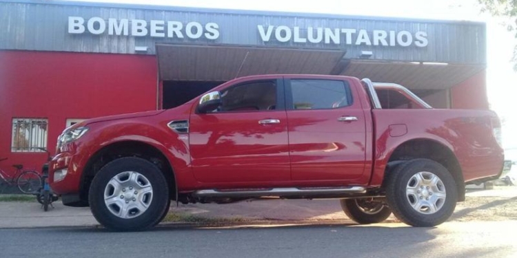El cuartel de bomberos de Salto Grande adquirió una camioneta