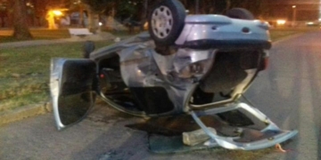 Totoras: fuerte colisión entre un auto y una camioneta