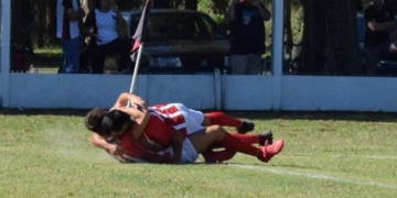 Maciel sorprendió a Juniors y se llevó todo de Totoras