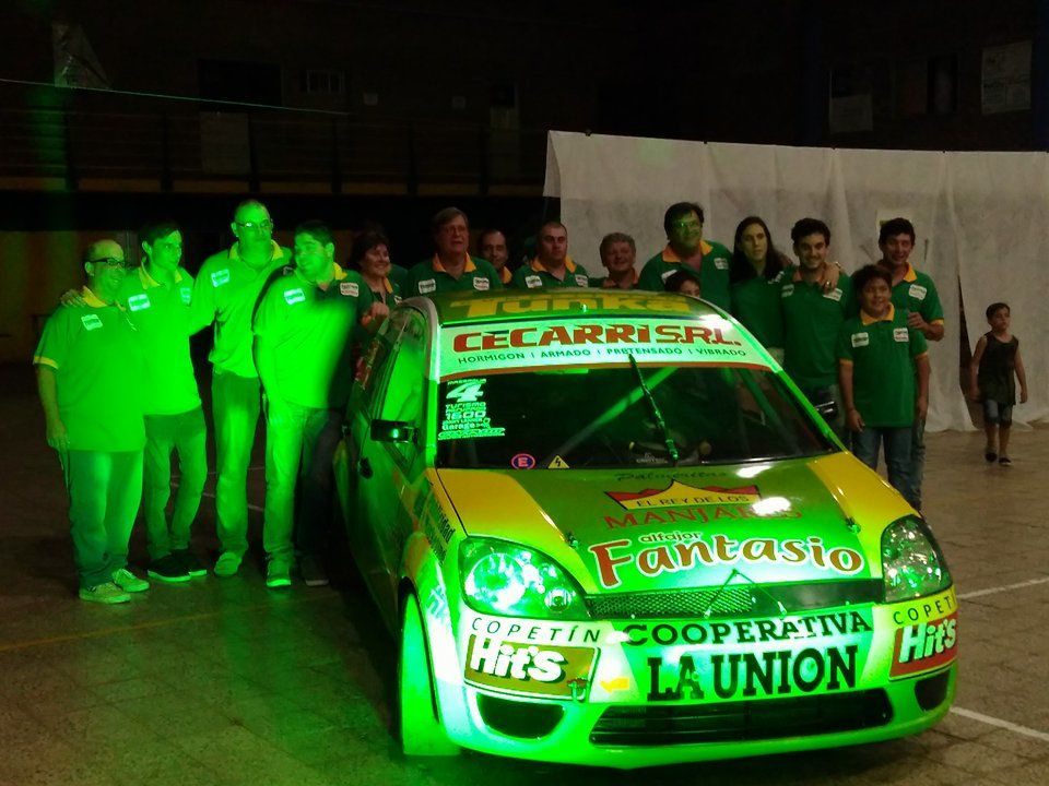 Enzo Massaglia presentó su auto para competir en Turismo Agrupado 1600