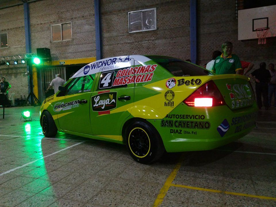 Enzo Massaglia presentó su auto para competir en Turismo Agrupado 1600