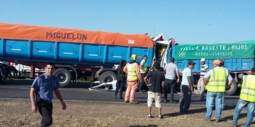 El camionero accidentado en Oliveros sufrió fractura expuesta en ambas piernas