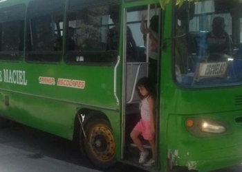 La Comuna de Maciel garantizó el colectivo escolar para todos sus usuarios