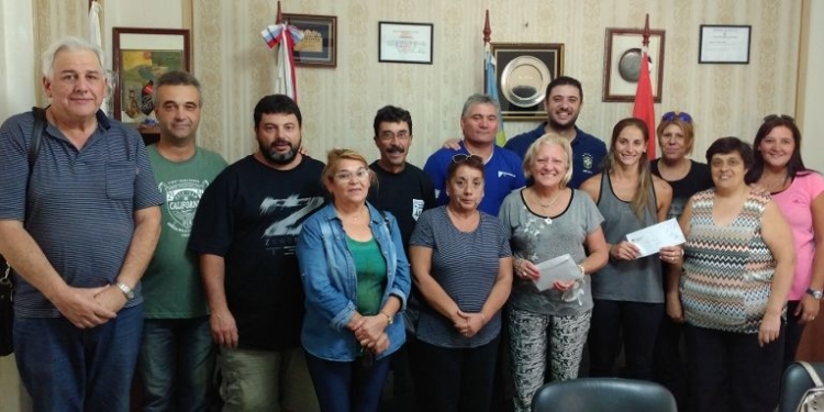 Entregaron cerca de un millón de pesos repartidos en distintas instituciones