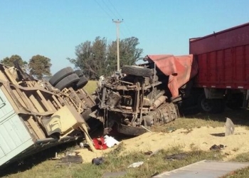 Un hombre falleció al colisionar dos camiones en ruta 34