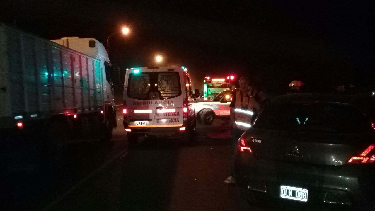 Ruta 34: un hombre circulaba en bicicleta y falleció al ser embestido por un auto