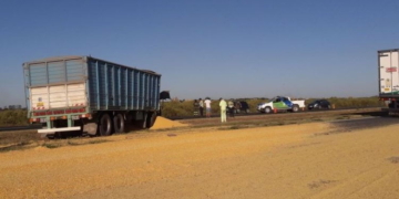 Choque de camiones: un herido y tránsito complicado