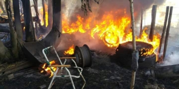 Una chispa provocó un importante incendio en una planta de silos de Barrancas