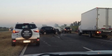 Choque múltiple con varios heridos en la autopista Rosario Santa Fe