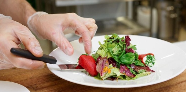 Dictarán un curso de capacitación en manipulación de alimentos en Maciel