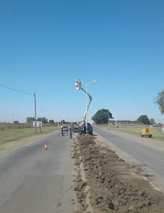 Maciel: el acceso sobre Ruta 11 cuenta con una renovada iluminación