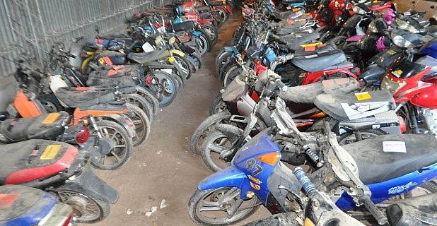 Barrancas: procederán al desguace de las motos que no sean retiradas del corralón