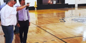 Básquet: Timbués inauguró su piso parquet y tribunas