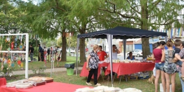 Feria de artesanos: una nueva excusa para reciclar en Oliveros