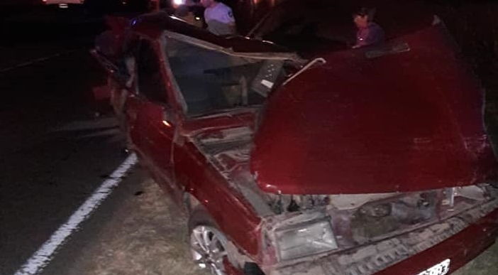 Oliveros: un conductor chocó a dos vehículos y huyó de la escena