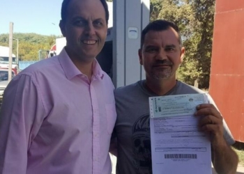 Rasetto entregó un importante aporte para la obra de la nueva escuela de Oliveros