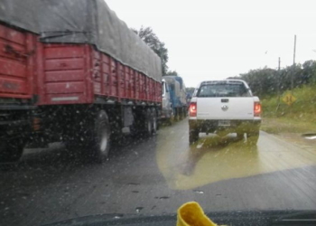 Postal repetida: caos de tránsito en La Ribera por la llegada de camiones