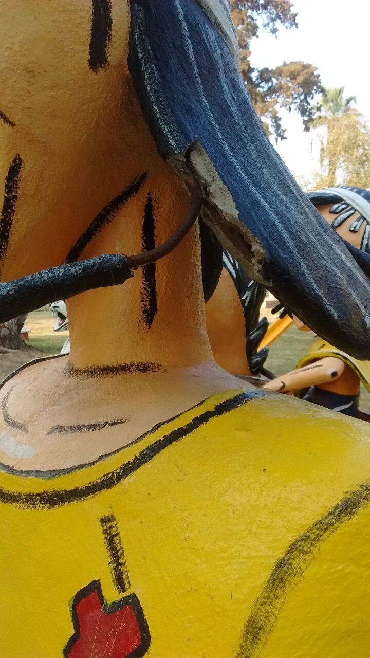 Bernardo de Irigoyen: vandalizaron las imágenes de la plaza Santos Villagrán