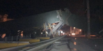 Un buque se estrelló contra el muelle de Terminal 6 en Puerto San Martín