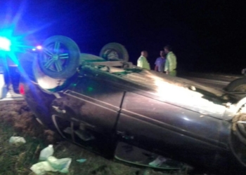 Un auto volcó sobre la autopista a la altura de Oliveros