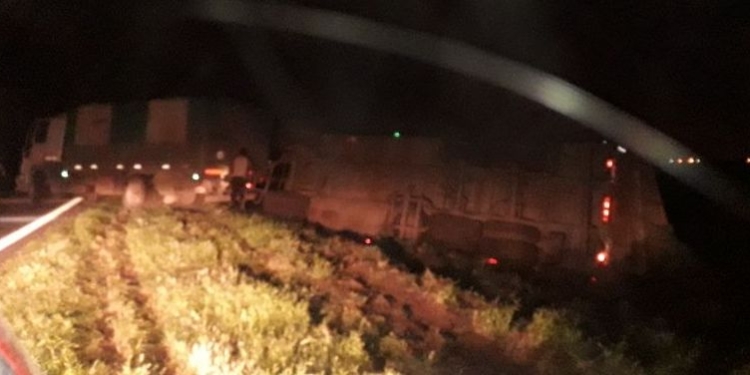 Tránsito interrumpido por vuelco de un camión sobre Ruta 91
