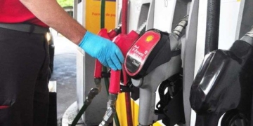 Por las nubes: volvió a subir el precio del combustible