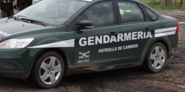Gendarmería detuvo a un hombre que portaba un revólver en un camino rural