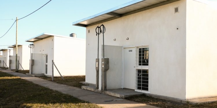 Clason: se conocieron las ofertas para la construcción de 10 viviendas sociales