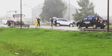 Milagro en Ruta 34: un auto embistió a un camión