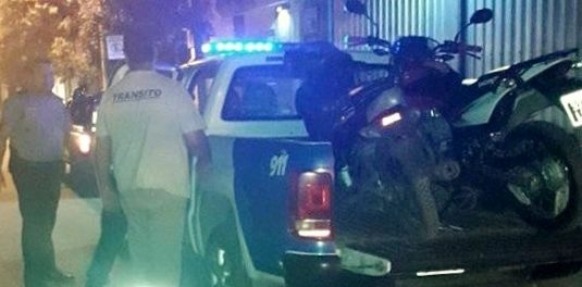Maciel: dos detenidos tras atropellar y agredir a policía e inspector de tránsito