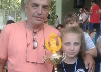 Lucía, la campeona nacional de ajedrez que representará al país en Chile y España