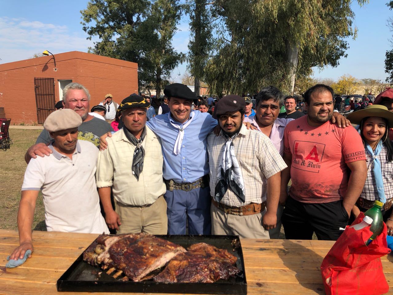 Dos vecinos de Maciel se consagraron como los mejores asadores de la región