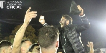 A pura emoción, el equipo del oliverense «Pato» Cucchi ascendió a la B Nacional