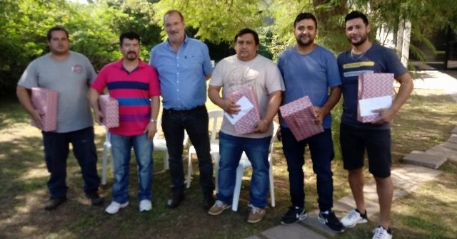 Un grupo de lancheros fueron los rescatistas del operario en el accidente de Terminal 6