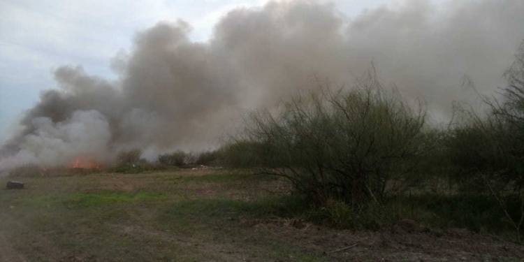 San Genaro: prendieron fuego un basural y el humo afecto la Ruta 34