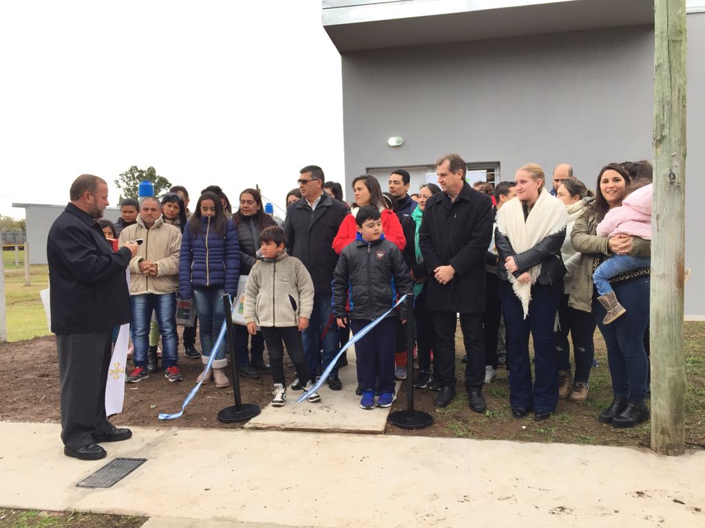 Familias de Diaz y Barrancas recibieron la llave de su nuevo hogar