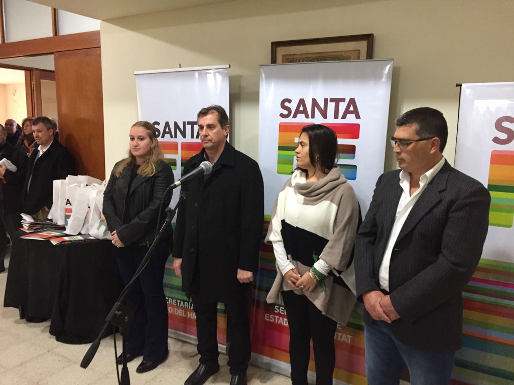 Familias de Diaz y Barrancas recibieron la llave de su nuevo hogar
