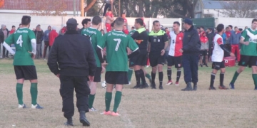 Defensores y Atlético deberán completar el penal y 30 segundos de juego