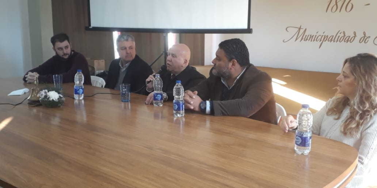 Basurales: Ministro de Medio Ambiente llegó a San Genaro y confirmó millonaria inversión