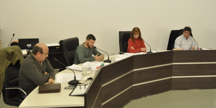 El Concejo volvió a postergar la ordenanza contra fumigaciones en Totoras